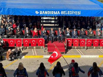 Rektörümüz 29 Ekim Cumhuriyet Bayramı Resmî Törenine Katıldı