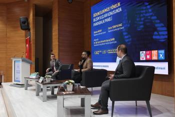 Üniversitemizde “Öğrencilerimize Yönelik Bilişim Suçları Konusunda Farkındalık Paneli” Düzenlendi