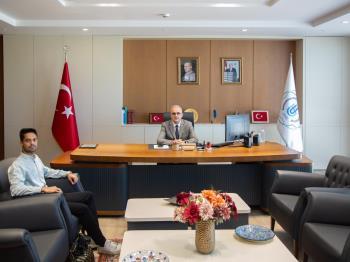Yemenli Öğrenciler Topluluğu Başkanından Rektörümüze Nezaket Ziyareti