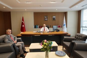 Bandırma İlçe Millî Eğitim Müdüründen Rektörümüze Nezaket Ziyareti