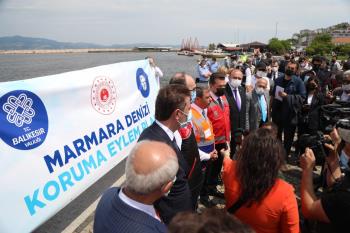 Rektörümüz Marmara Denizi Koruma Eylem Planı Kapsamında Gerçekleşen Deniz Temizliği Seferberliğine Katıldı